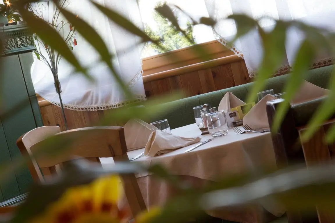 Alpine Mugon Restaurant